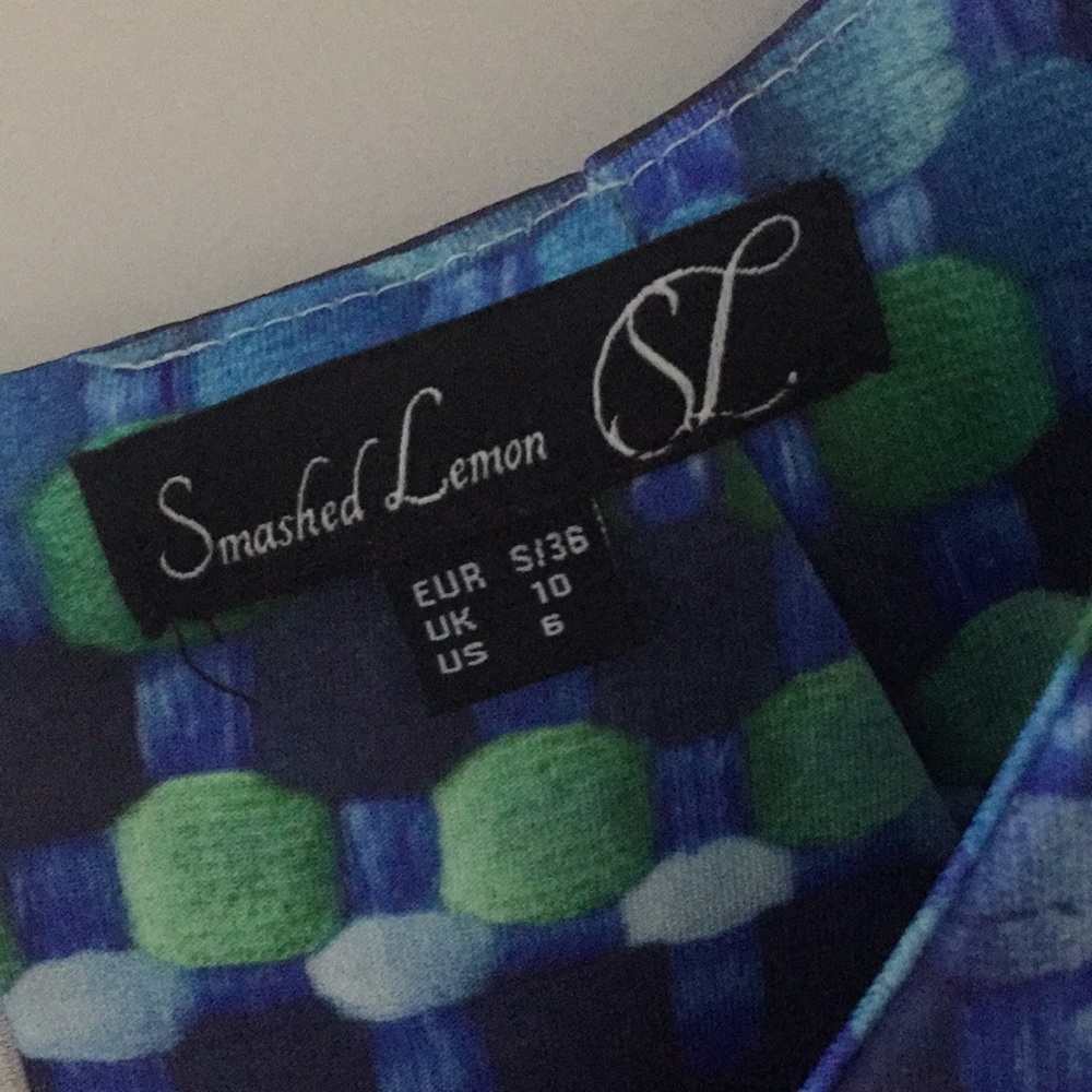 Smashed Lemon dress. European style cut. Beautiful